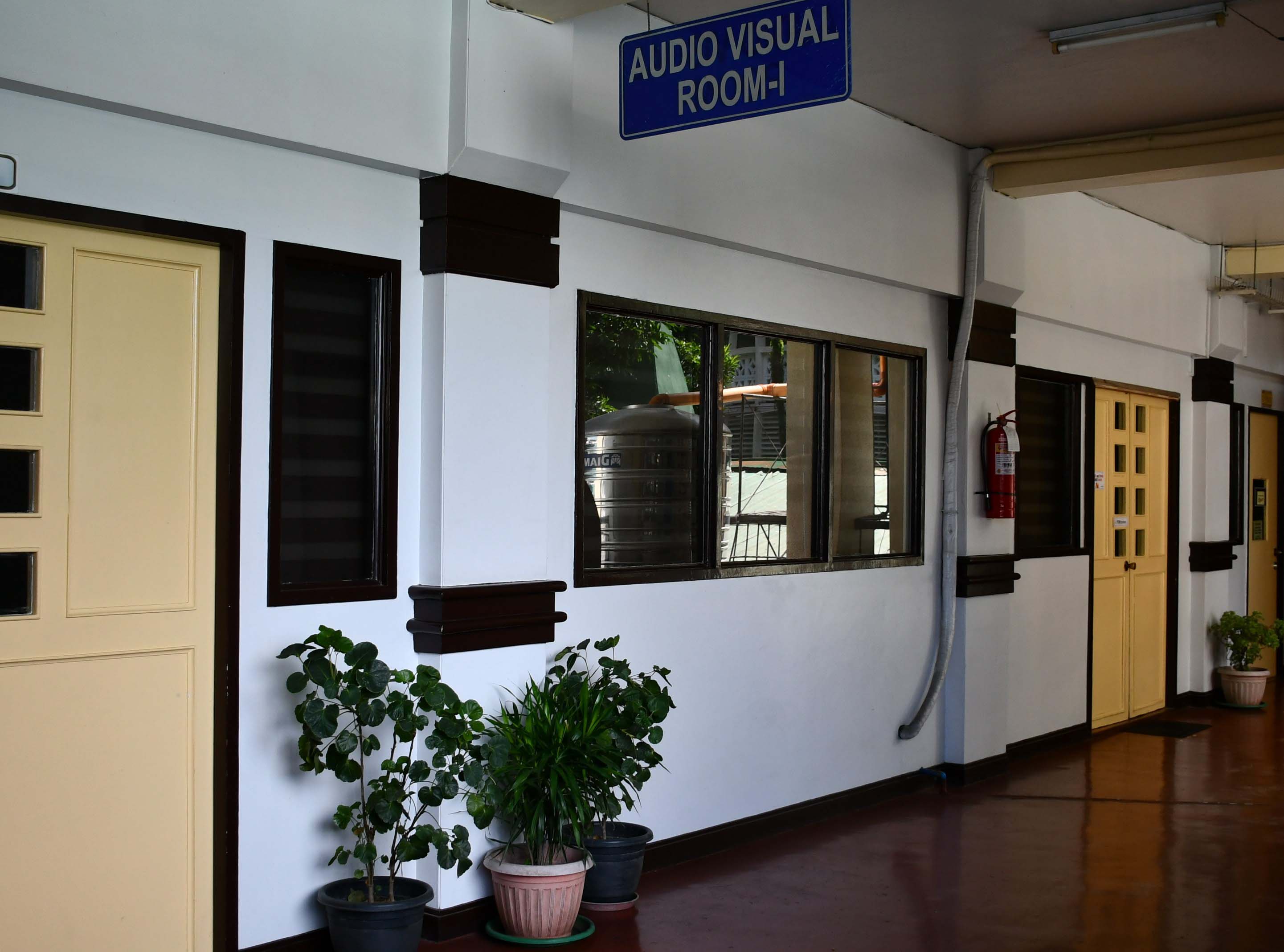 AVR 1