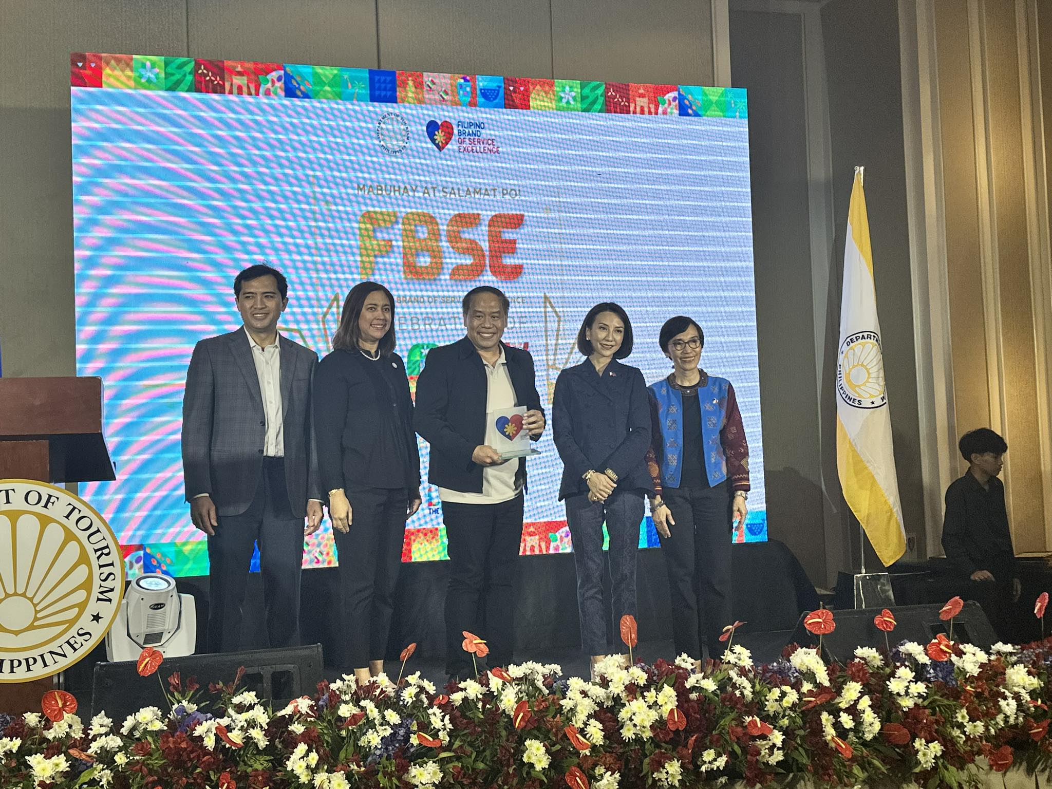 UM receives prestigious Filipino Brand of Service Excellence Award