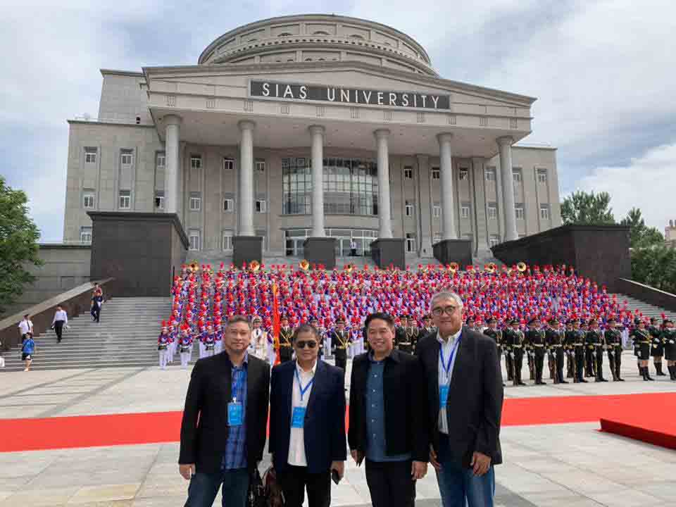 UM attends conference for HEIs in the Age of Artificial Intelligence; inks MOU with universities in China and Indonesia